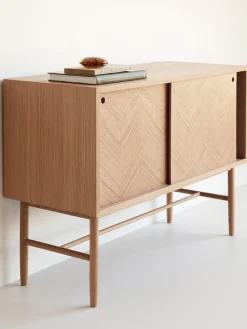 Hübsch Aparador de madera de roble con diseño en espiga Herringbone^ Aparadores
