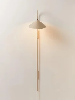 Ferm Living Aplique grande ajustable con enchufe Arum