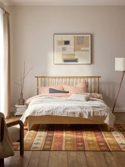 Westwing Collection Cama de madera de pino con cabecero Windsor