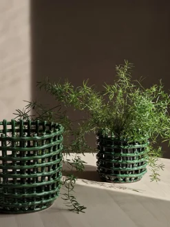 Ferm Living Cesta artesanal de cerámica Nalan, 21 cm^ Cestas|Jarrones