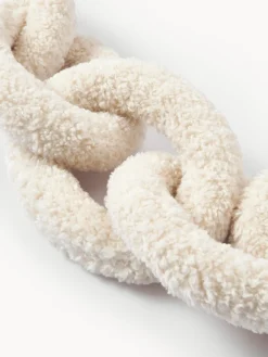 Westwing Collection Cojín de borreguillo Chain Dotty