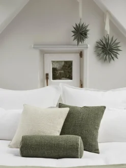 Westwing Collection Cojín rulo en tejido bouclé con ribete Aya