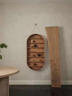 Ferm Living Estante de pared de madera de roble Dorm