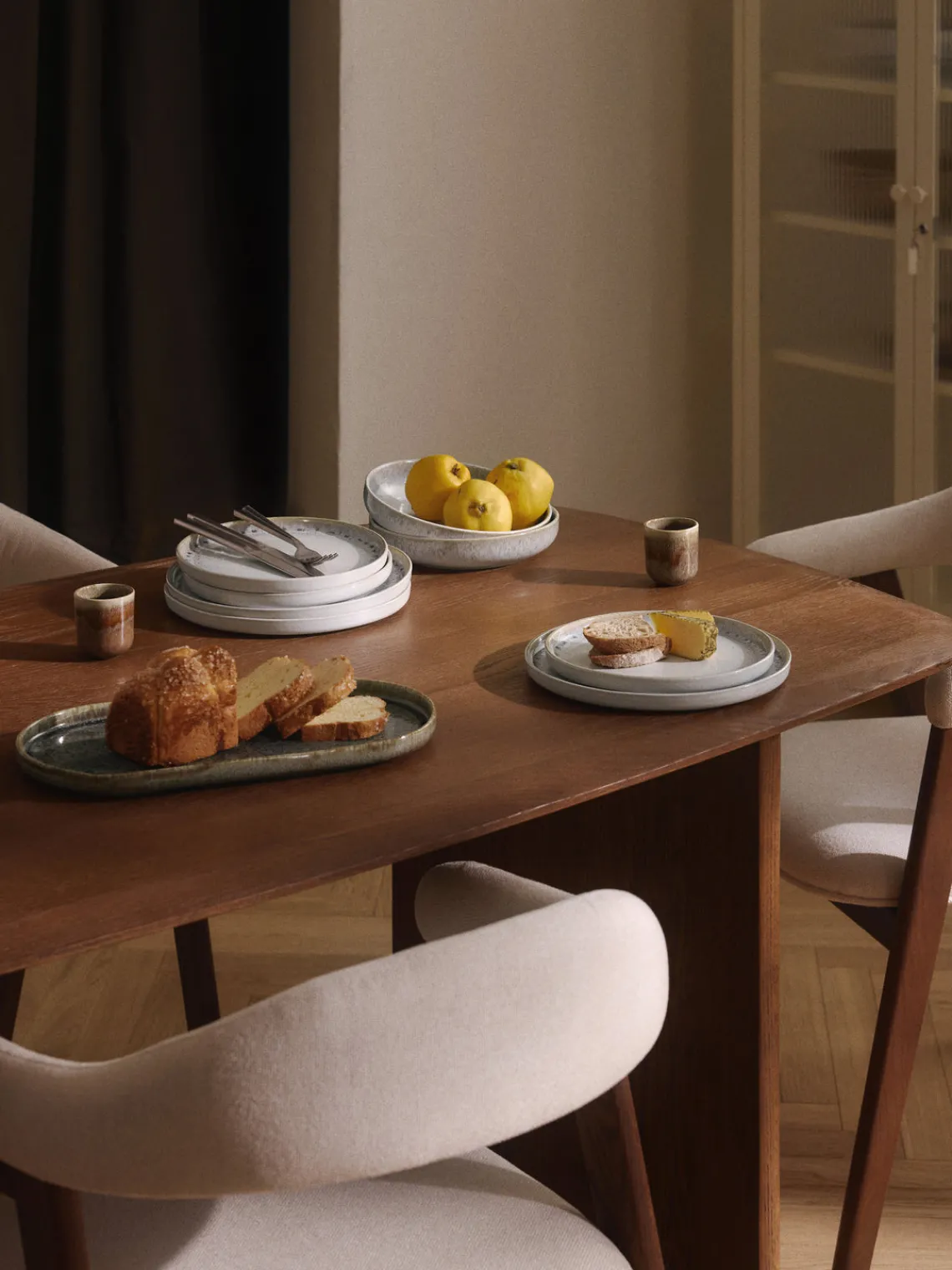 Westwing Collection Fuente artesanal con esmalte reactivo Danza