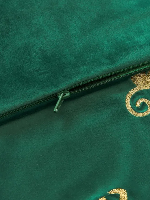 Westwing Collection Funda de cojín de terciopelo bordada Legong