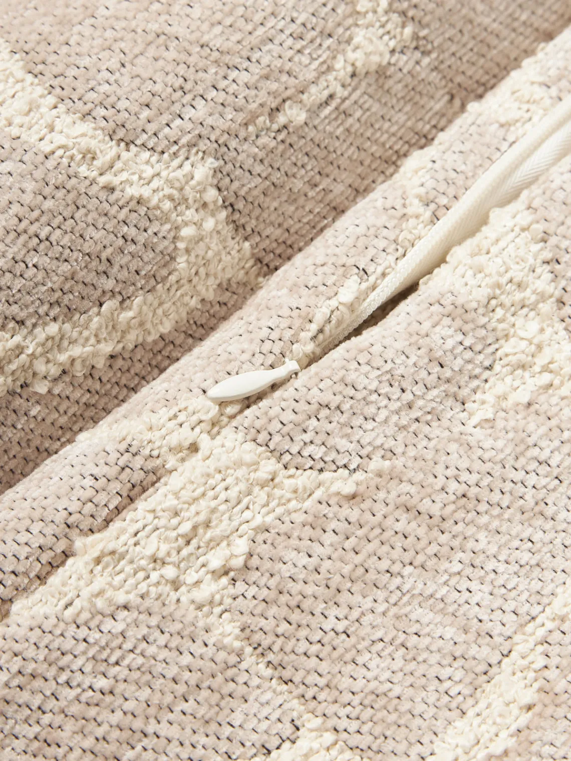Westwing Collection Funda de cojín en tejido bouclé y chenilla Nenda^ Cojines Decorativos|Mantas