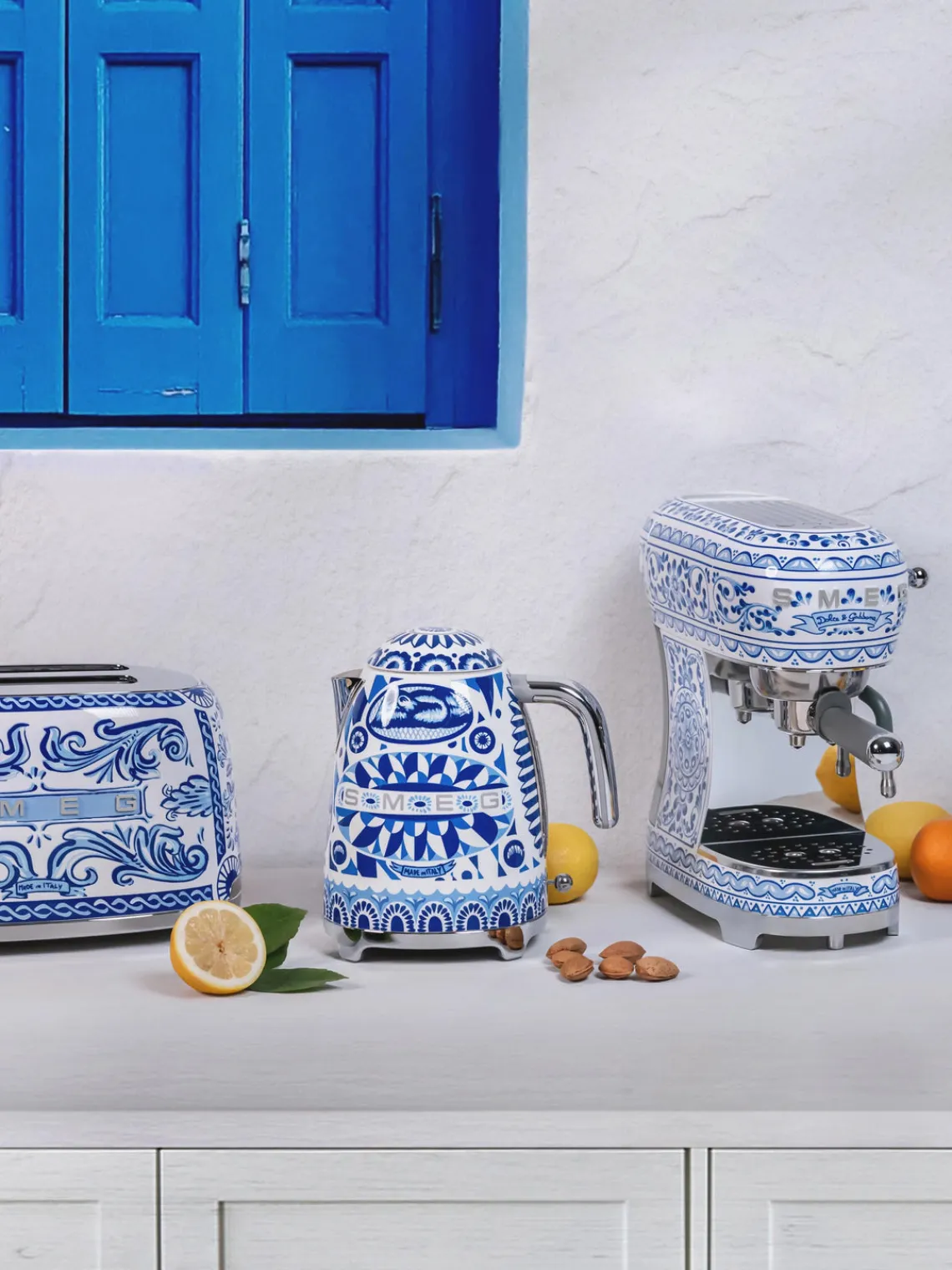 Smeg Hervidor Dolce & Gabbana - Blu Mediterraneo, 1,7 L^ Hervidores Eléctricos