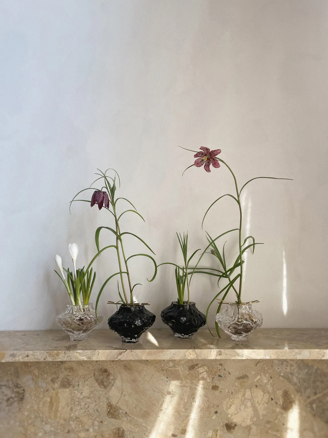 Hein Studio Jarrón de vidrio soplado Canyon, 8 cm