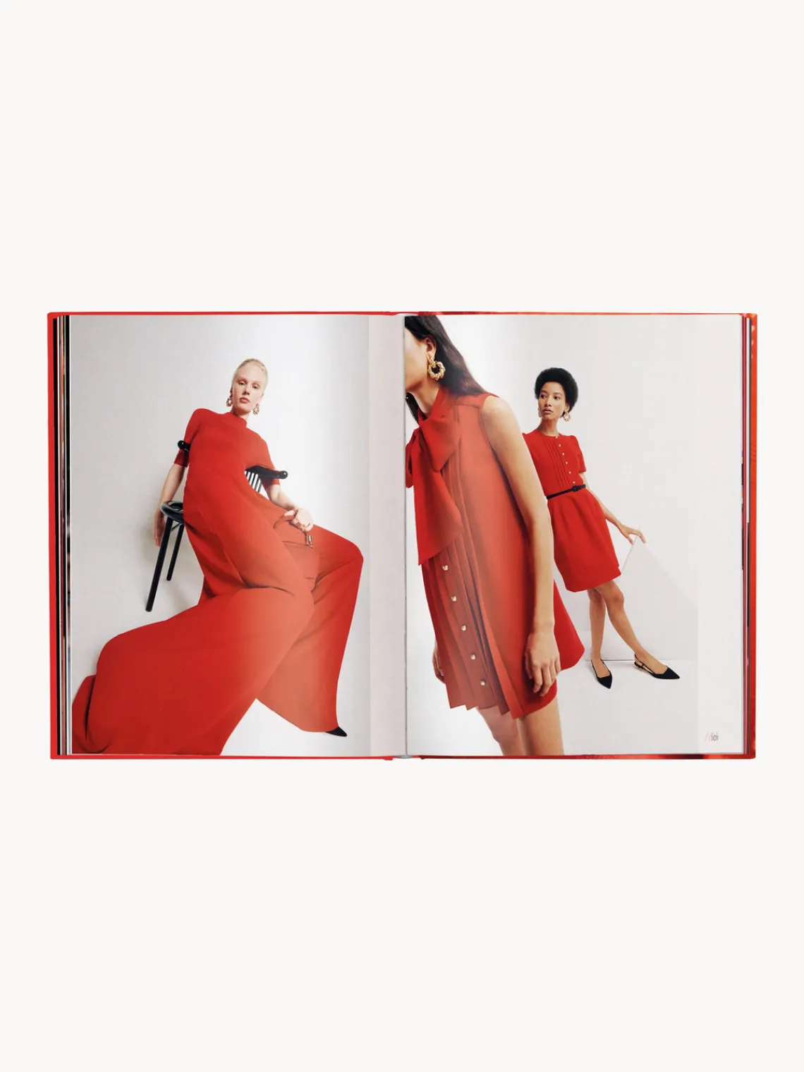 teNeues Libro ilustrado The Red Book^ Libros Decorativos|Jarrones