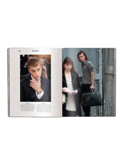 teNeues Libro ilustrado Timeless Treasures - The Fascination of Certified Pre-Owned Watches