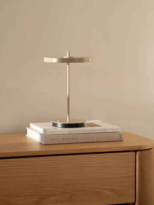 UMAGE Lámpara de mesa Asteria Move