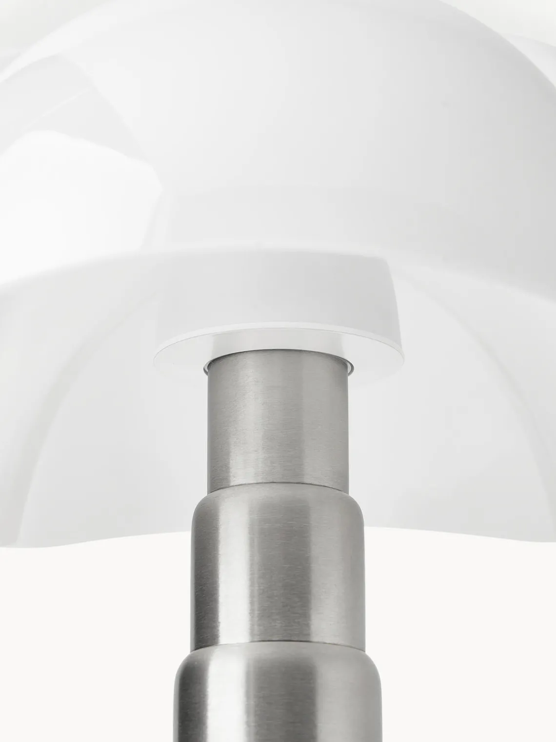 Martinelli Luce Lámpara de mesa grande LED regulable Pipistrello, altura ajustable