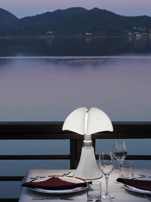 Martinelli Luce Lámpara de mesa LED regulable Pipistrello, portátil