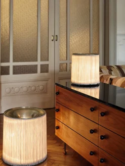 GUBI Lámpara de mesa Model 597