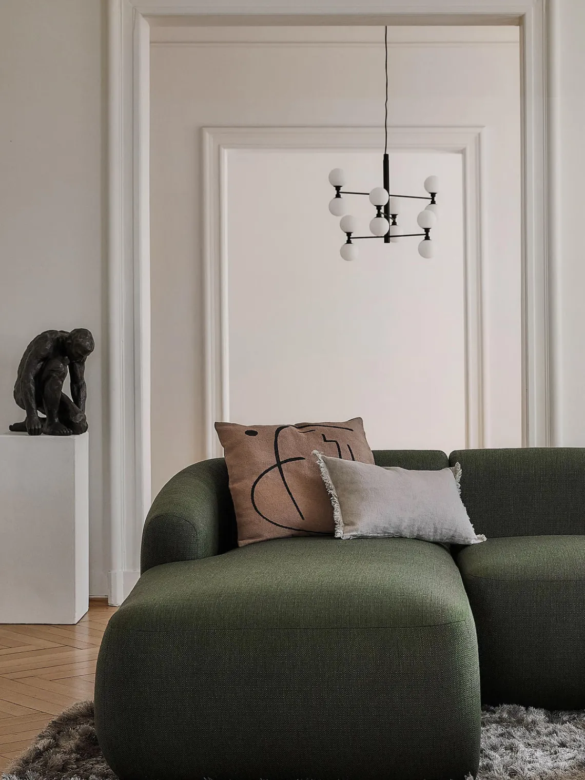 Westwing Collection Lámpara de techo grande de vidrio opalino Grover