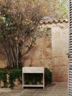 Ferm Living Macetero de mármol Plant Box