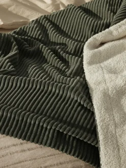 Westwing Collection Manta de pana Kylen^ Mantas