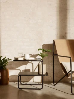 Ferm Living Mesa auxiliar con estantes adicionales Level^ Mesas Auxiliares