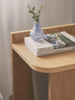 Gejst Mesa auxiliar de madera de roble Ismo^ Mesas Auxiliares