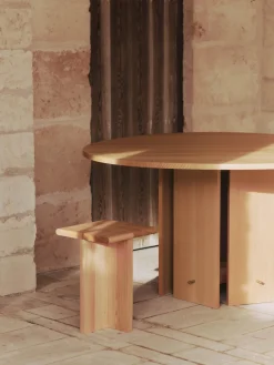 Ferm Living Mesa auxiliar de madera de abeto Sala^ Mesas Auxiliares
