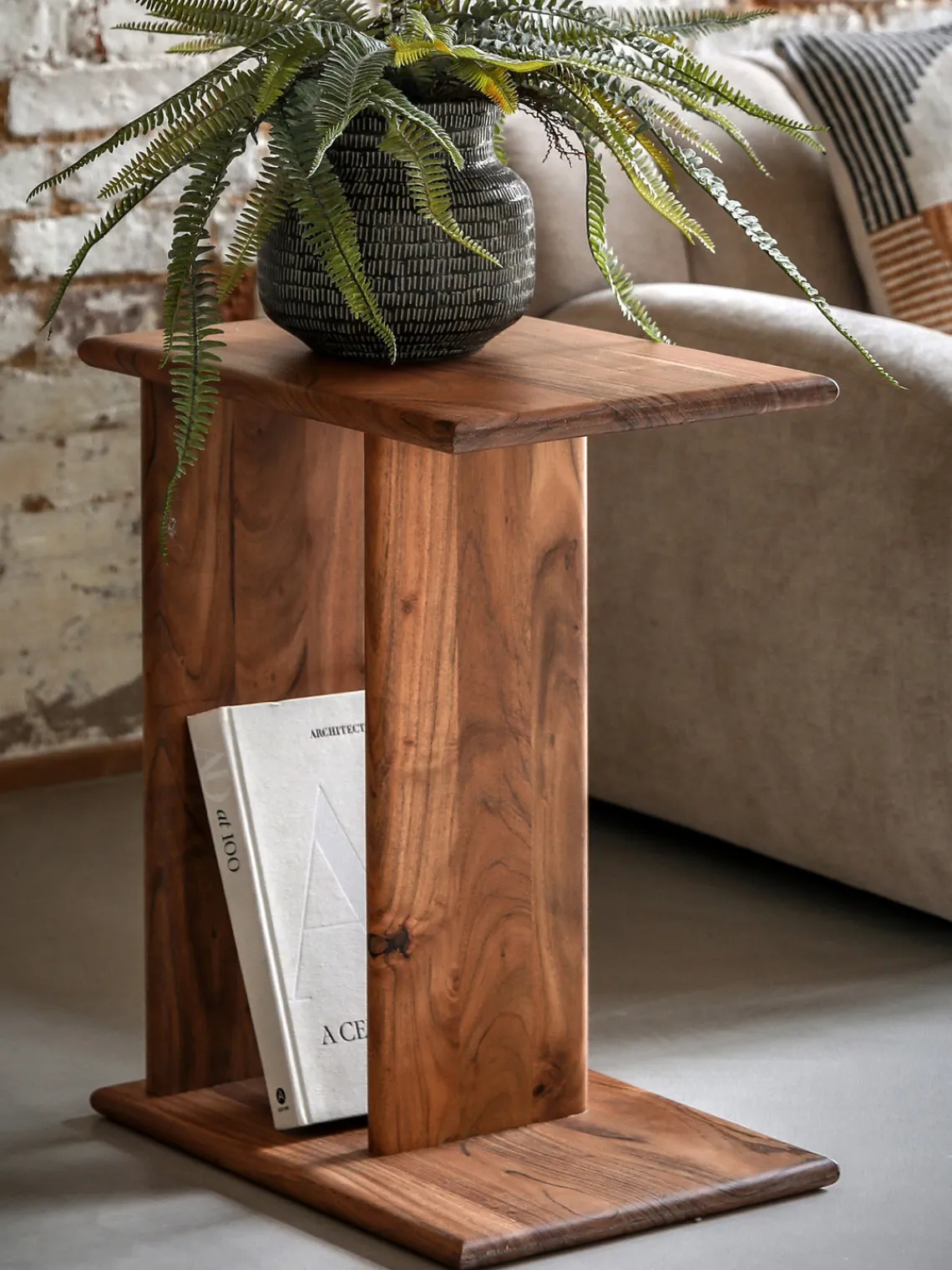 Mesa auxiliar de madera de acacia Borden^ Mesas Auxiliares