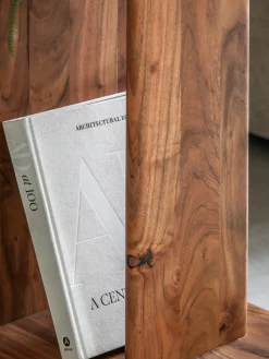 Mesa auxiliar de madera de acacia Borden^ Mesas Auxiliares