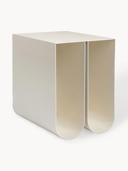 Kristina Dam Mesa auxiliar de metal Curved