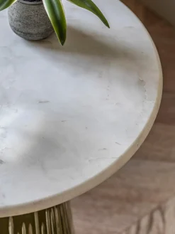 Mesa auxiliar redonda de vidrio soplado con tablero de mármol Turin