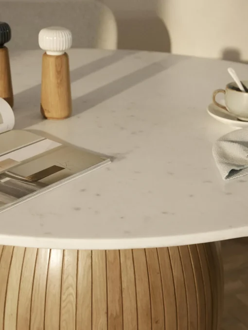 Westwing Collection Mesa de comedor redonda con tablero de mármol Nelly, tamaños diferentes