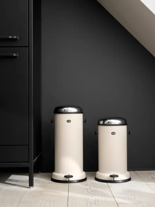 Vipp Papelera con pedal 16