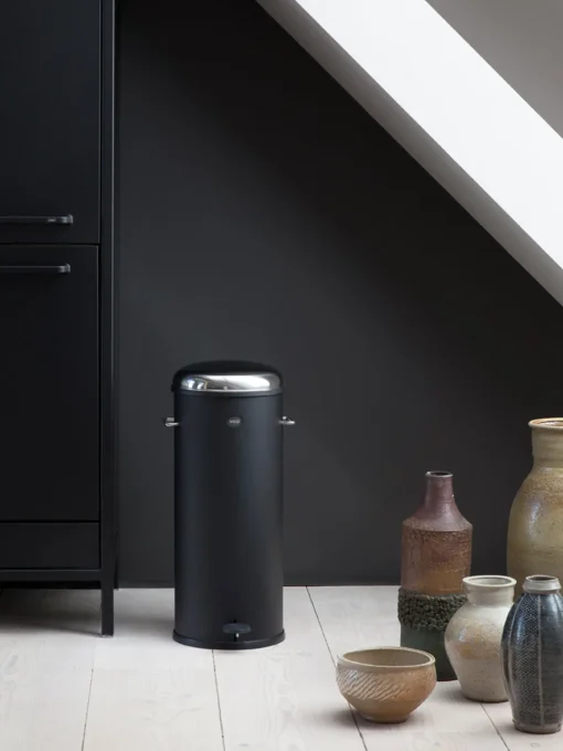 Vipp Papelera con pedal 17^ Cubos De Basura Y Reciclaje|Almacenaje De Cocina