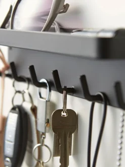 Yamazaki Perchero de pared con parte trasera magnética Smart