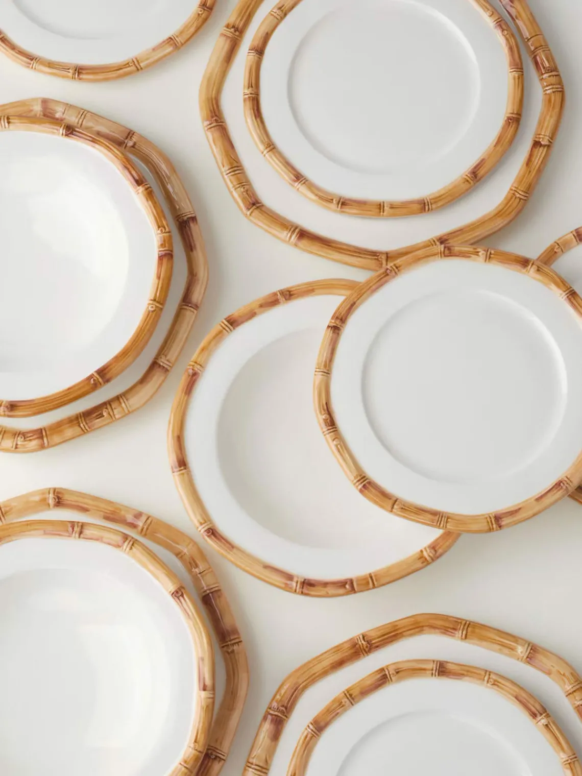 Les Ottomans Plato llano pintado a mano Bamboo