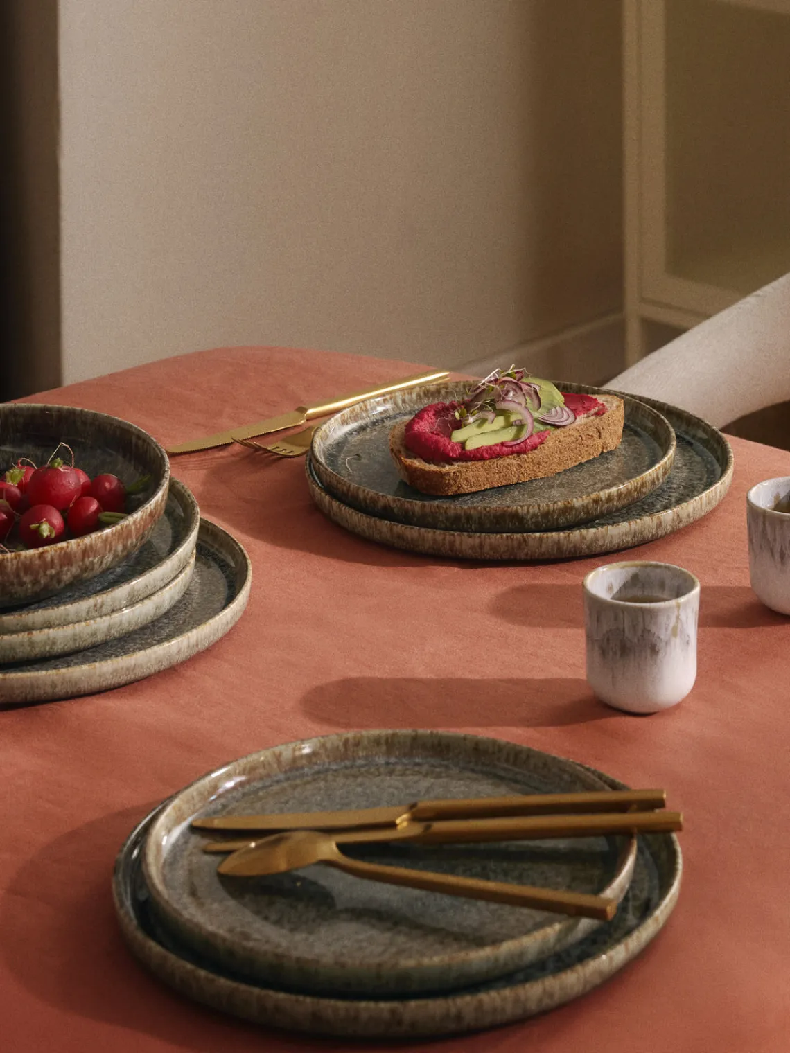 Westwing Collection Platos llanos artesanales con esmalte reactivo Danza, 4 uds.^ Platos Llanos|Vajillas Completas