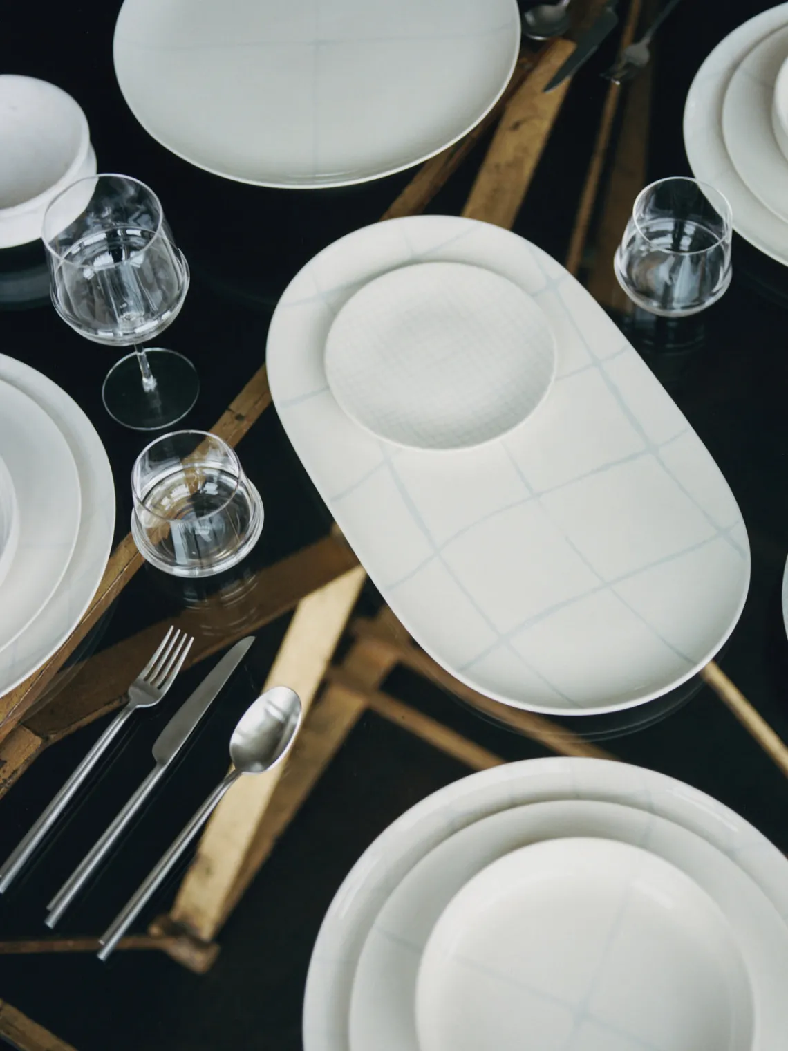 SERAX Platos llanos de porcelana con esmalte reactivo Zuma, 2 uds.