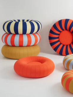 Studio About Puf redondo Float