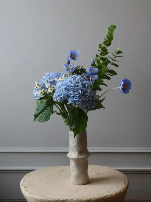 Botané Ramo de flores artificiales Barbie Blue Bliss^ Flores Artificiales|Jarrones
