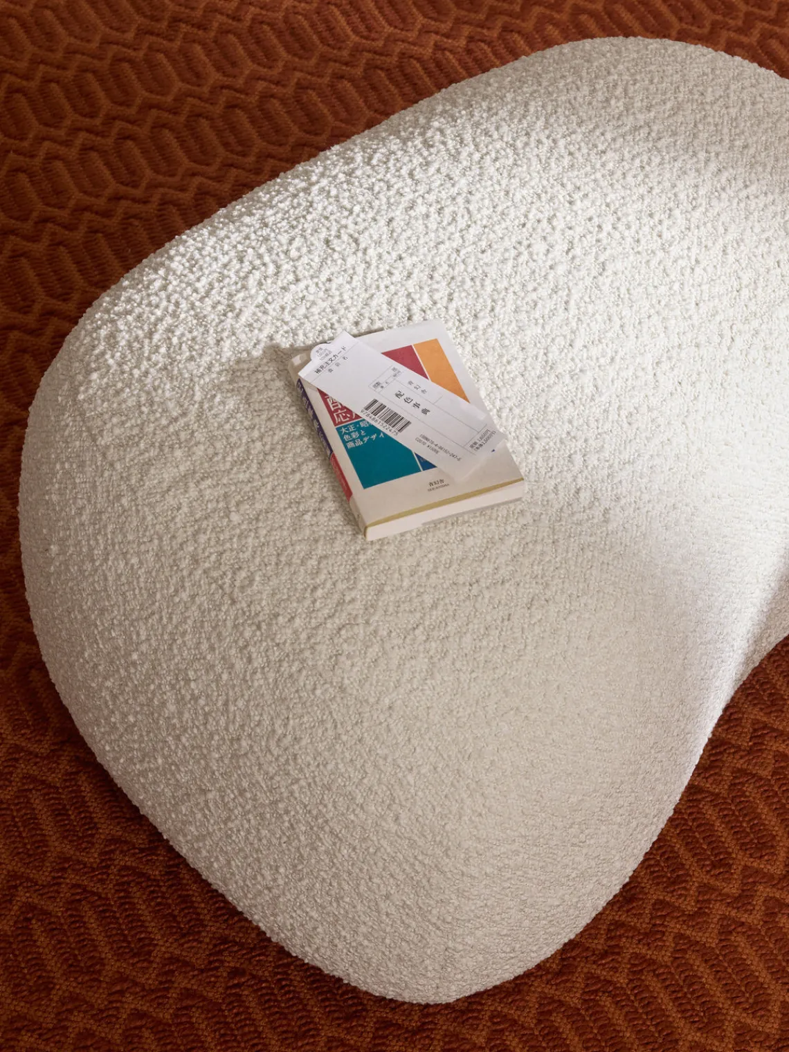 Westwing Collection Reposapiés puf en tejido bouclé Alba