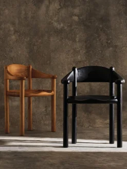 GUBI Silla con reposabrazos con madera de pino Daumiller^ Sillas Con Reposabrazos|Sillas