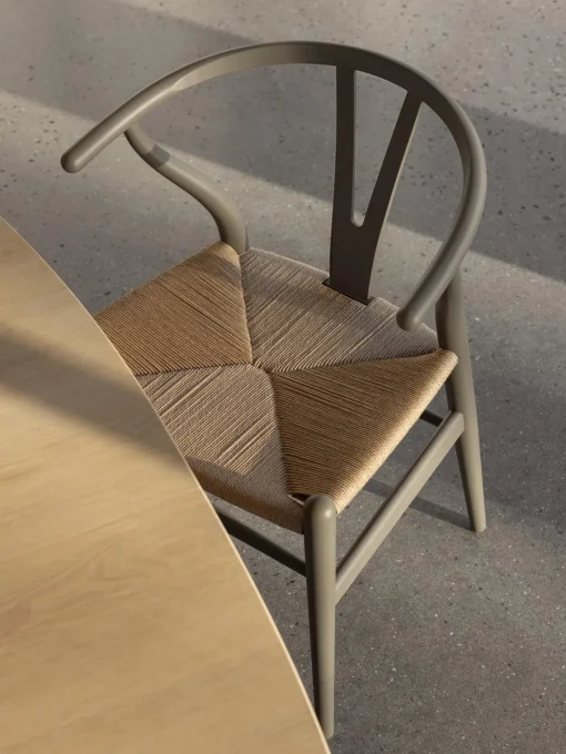 Carl Hansen & Søn Silla de madera con asiento tejido a mano CH24