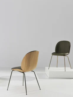 GUBI Silla de piel sintética con asiento Beetle^ Sillas