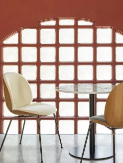 GUBI Silla tapizada en tejido bouclé con asiento Beetle^ Sillas