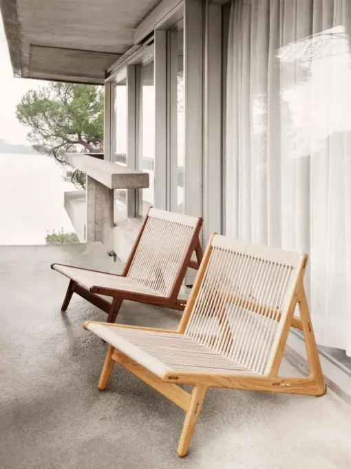 GUBI Sillón artesanal de madera de nogal con cojín de asiento MR01 Initial^ Sillones Pequeños|Sillones