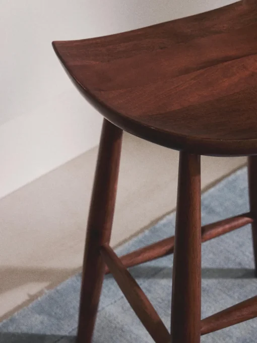 Westwing Collection Taburete alto de madera de mango Nino