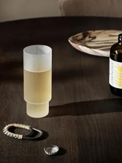 Ferm Living Vasos altos soplados con relieve Ripple, 4 uds.