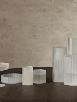 Ferm Living Vasos pequeños soplados con relieves Ripple, 4 uds.