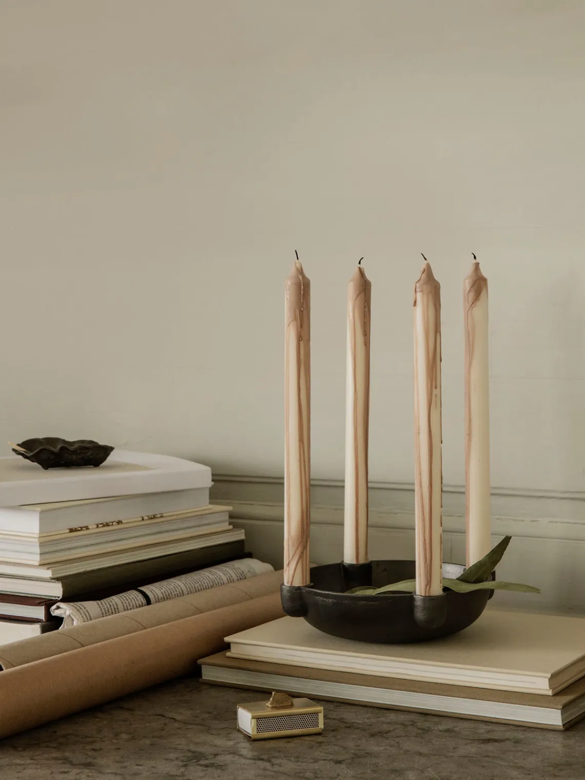 Ferm Living Velas cónicas Dryp, 2 uds.